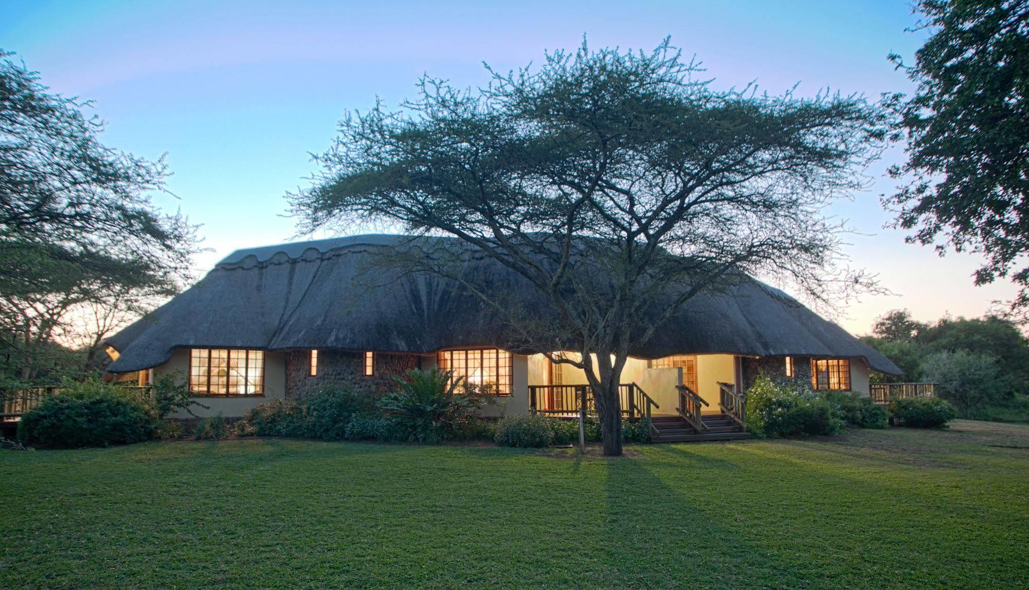 Rhino River Lodge Manyoni Private Game Reserve Exterior photo