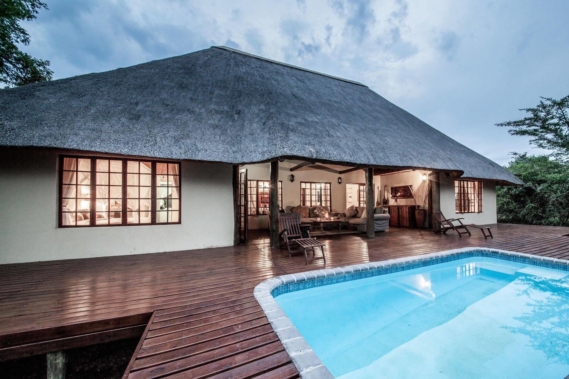 Rhino River Lodge Manyoni Private Game Reserve Exterior photo